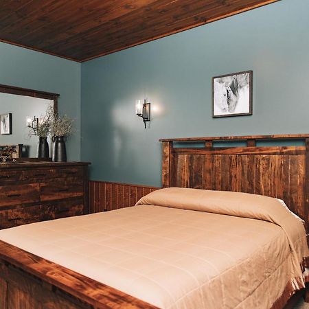 Sojourner'S Lodge & Log Cabin Suites Dundee Zewnętrze zdjęcie