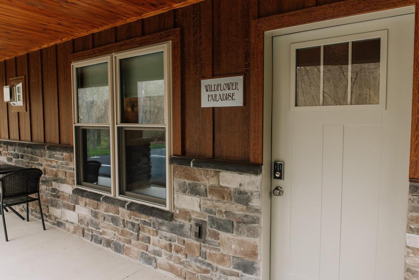 Sojourner'S Lodge & Log Cabin Suites Dundee Zewnętrze zdjęcie